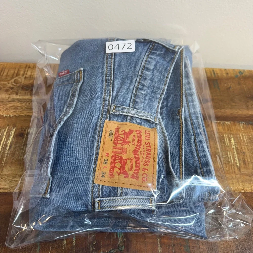 Levi's 505 38x34 Regular Fit Straight Leg Jeans Medium Wash Classic Denim
